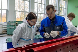 photo_5228776655004831540_y