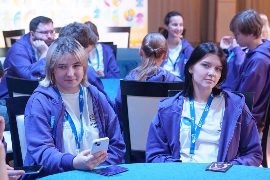 photo_5228776655004831541_y