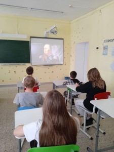 photo_5262506536418872497_y