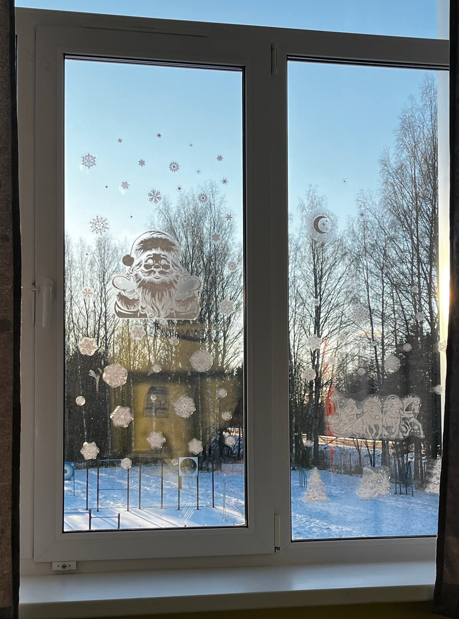 photo_5355211258019385653_w