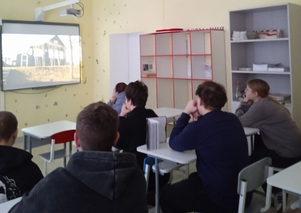 photo_5294464473240378411_y