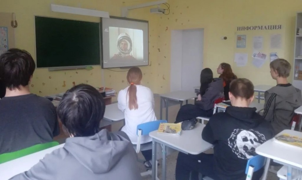 a8fedb3c-895a-470b-a936-46de69df6d7b